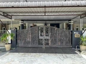 Pa&Ma HomeStay Kulim 4R3B fully aircond